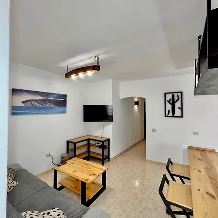 El Pez Newly Renovated In Apartment La Santa