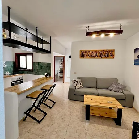 El Pez Newly Renovated In La Santa