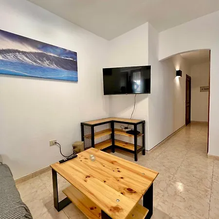 El Pez Newly Renovated In Appartement *