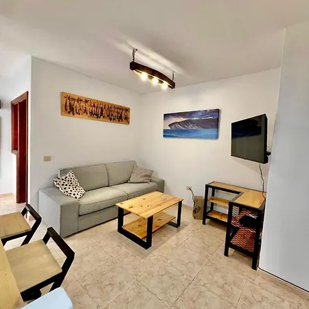 El Pez Newly Renovated In Appartement