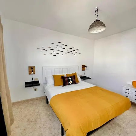 El Pez Newly Renovated In Appartement *