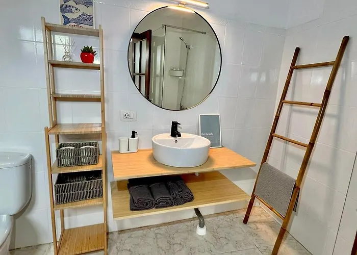 El Pez Newly Renovated In * La Santa