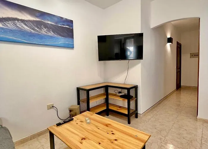 El Pez Newly Renovated In Appartement *